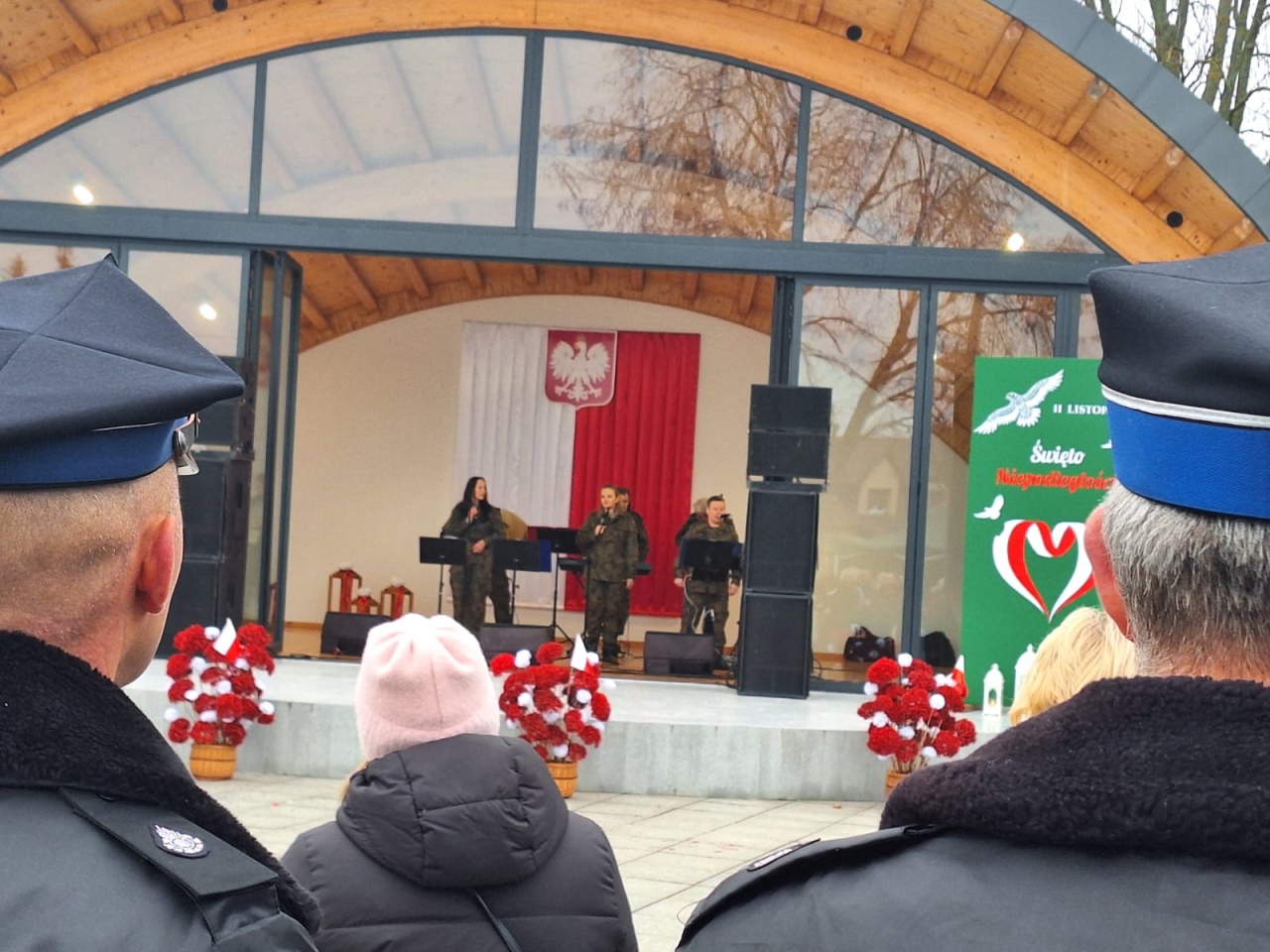 Obchody Narodowego Święta Niepodległości w Troszynie [11.11.2024] - zdjęcie #36 - eOstroleka.pl