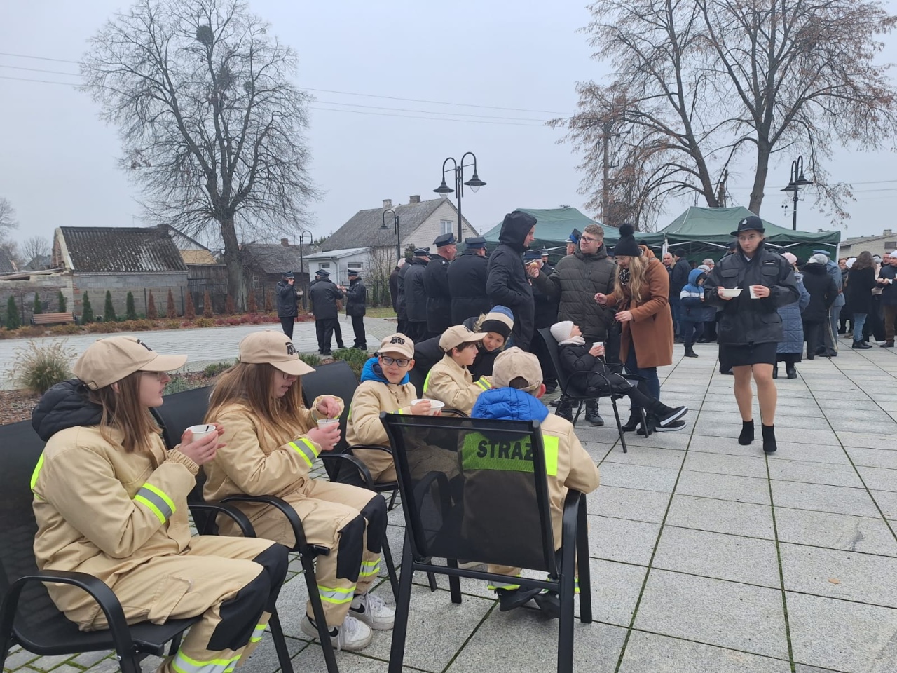 Obchody Narodowego Święta Niepodległości w Troszynie [11.11.2024] - zdjęcie #13 - eOstroleka.pl