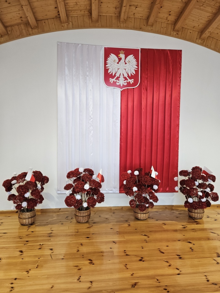 Obchody Narodowego Święta Niepodległości w Troszynie [11.11.2024] - zdjęcie #10 - eOstroleka.pl