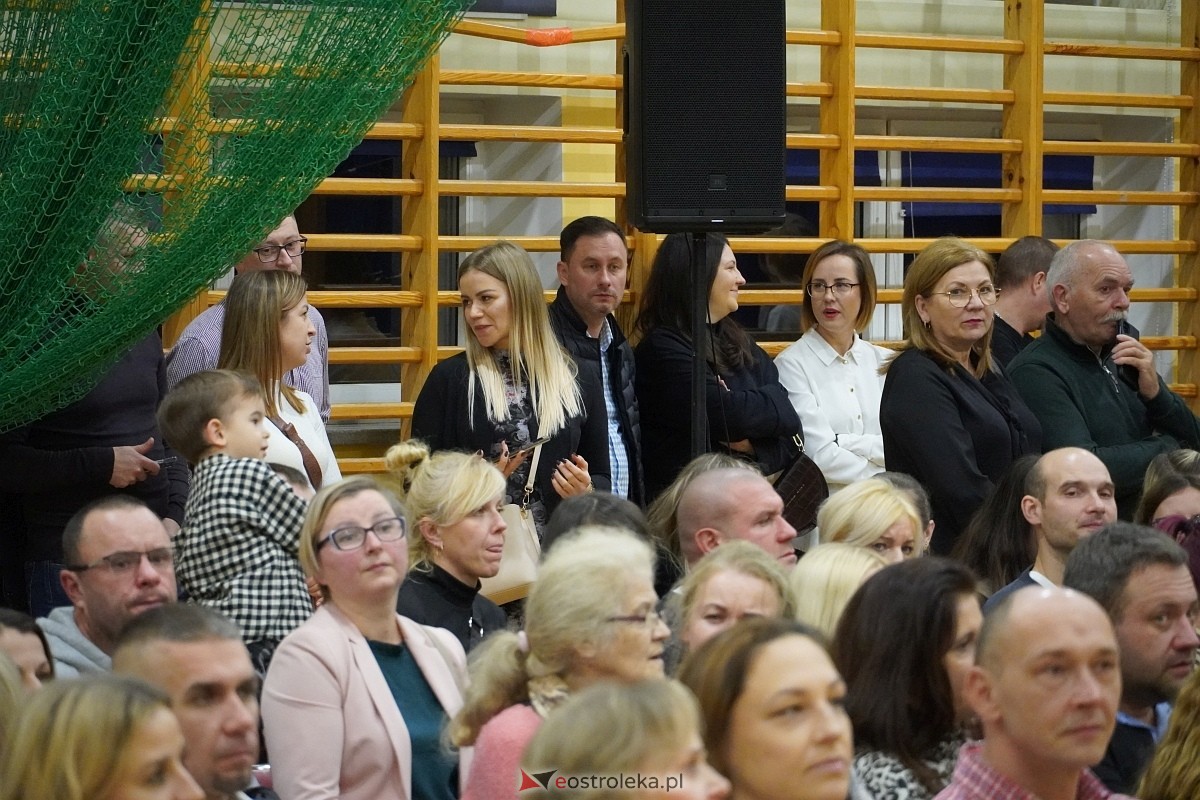 Pasowanie na ucznia w Szkole Podstawowej nr 6 w Ostrołęce [14.11.2024] - zdjęcie #100 - eOstroleka.pl