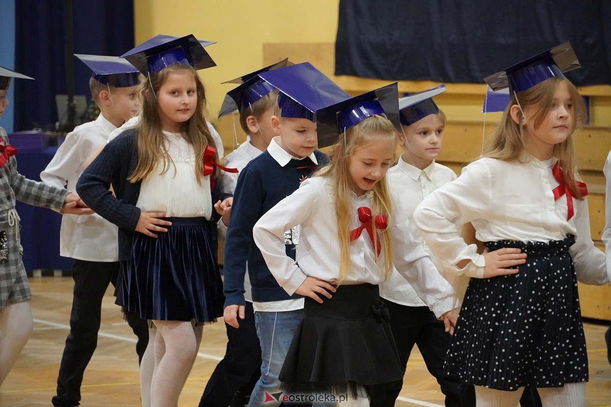 Pasowanie na ucznia w Szkole Podstawowej nr 6 w Ostrołęce [14.11.2024] - zdjęcie #89 - eOstroleka.pl