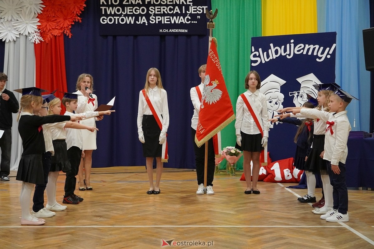 Pasowanie na ucznia w Szkole Podstawowej nr 6 w Ostrołęce [14.11.2024] - zdjęcie #19 - eOstroleka.pl