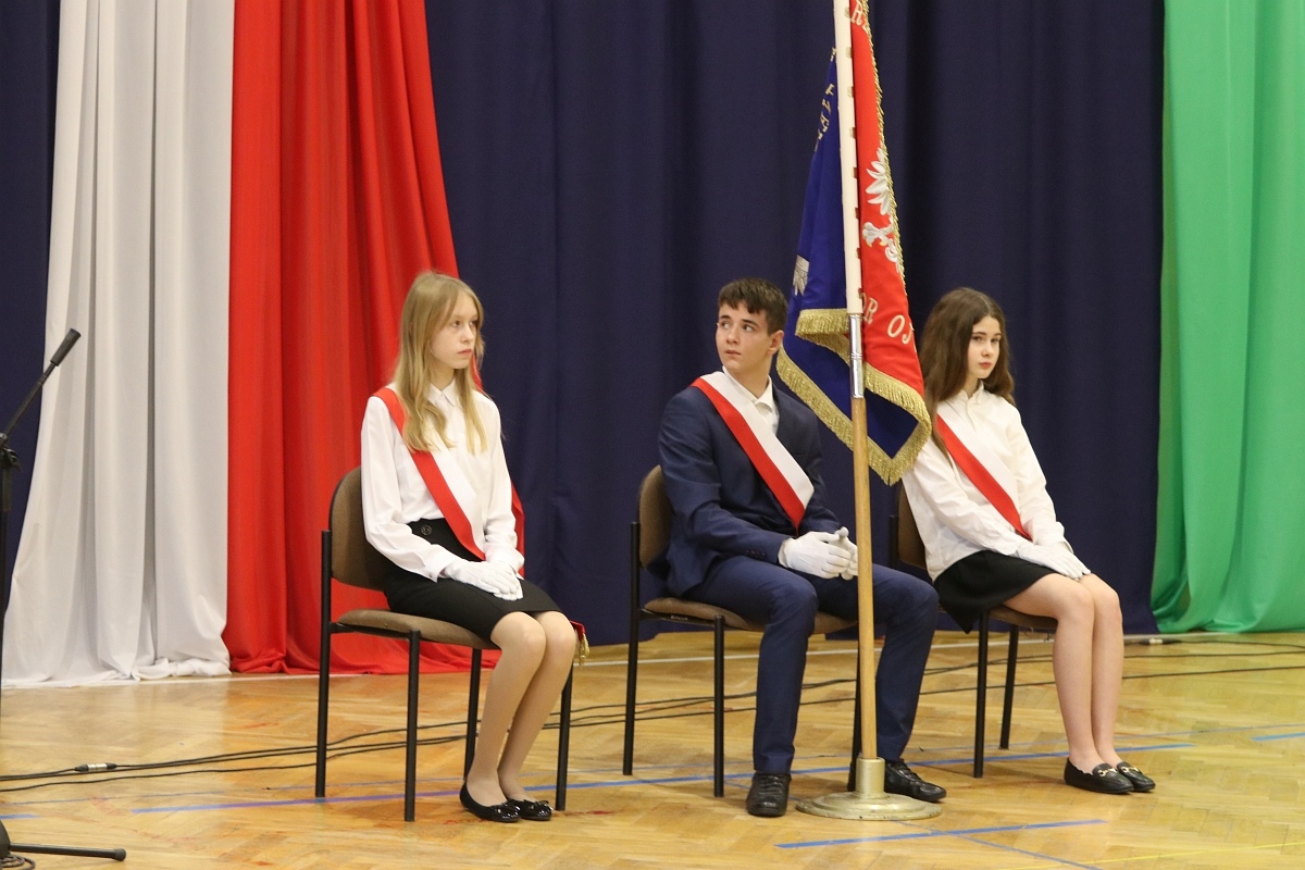 Święto patrona szkoły w SP 6 w Ostrołęce [15.11.2024] - zdjęcie #69 - eOstroleka.pl