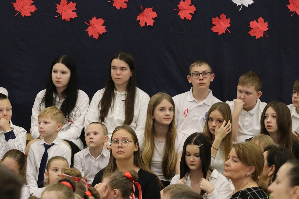 Święto patrona szkoły w SP 6 w Ostrołęce [15.11.2024] - zdjęcie #50 - eOstroleka.pl