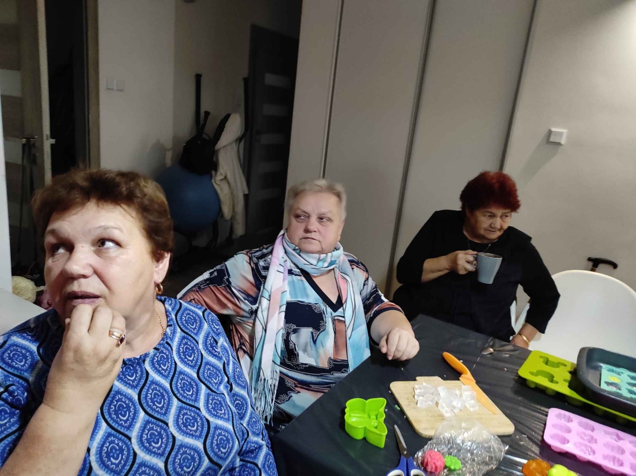 Warsztaty mydlarskie na Ogólnopolskim Dniu Seniora [15.11.2024] - zdjęcie #14 - eOstroleka.pl