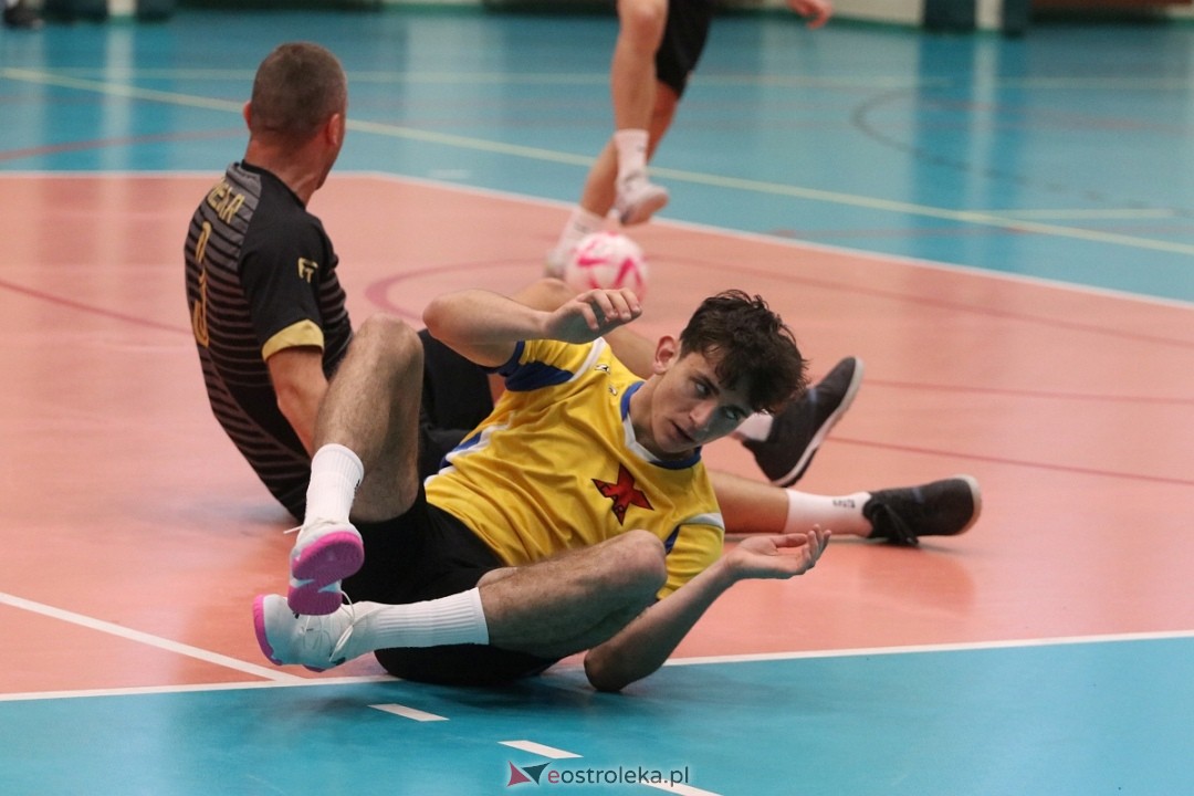 Turniej z okazji Święta Niepodległości [11.11.2024] - zdjęcie #18 - eOstroleka.pl