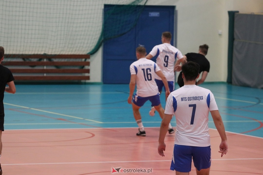 Turniej z okazji Święta Niepodległości [11.11.2024] - zdjęcie #16 - eOstroleka.pl