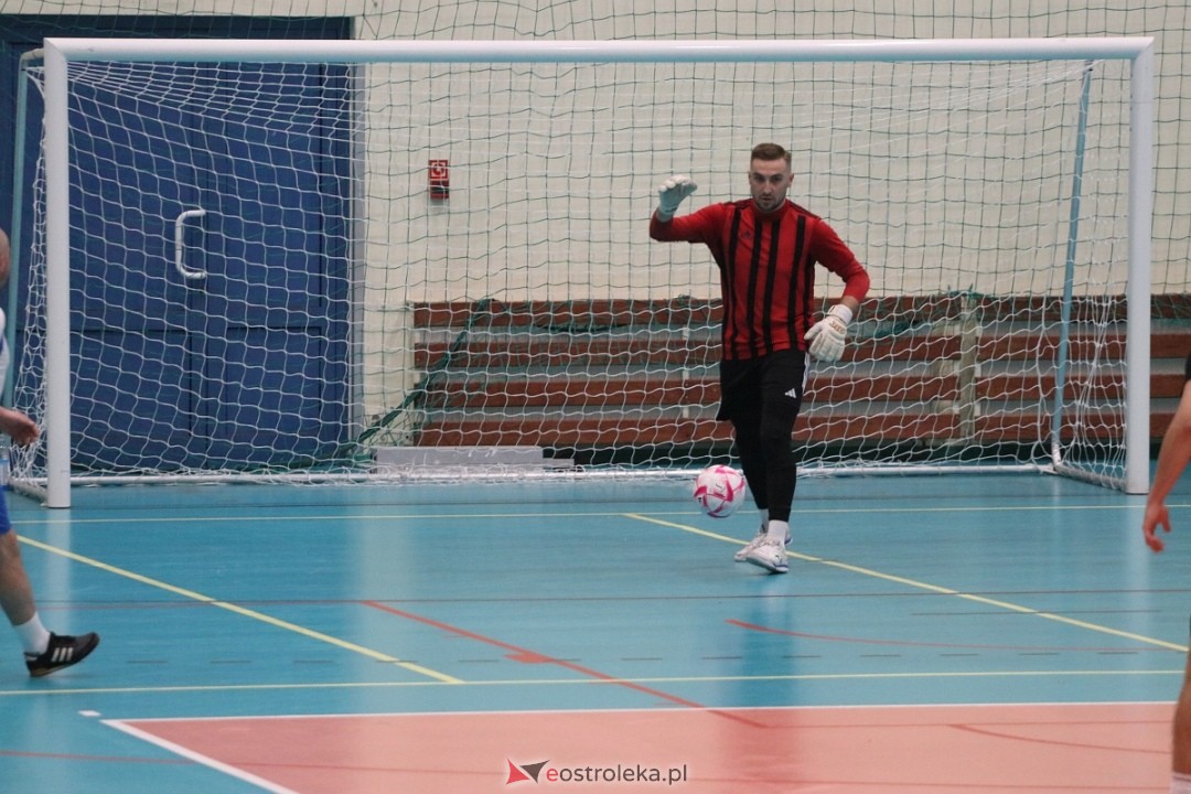 Turniej z okazji Święta Niepodległości [11.11.2024] - zdjęcie #15 - eOstroleka.pl