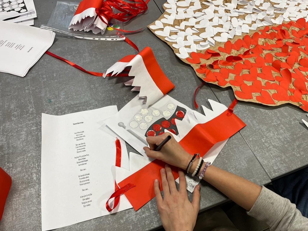 Patriotyczny Dzień w placówkach TPD [15.11.2024] - zdjęcie #14 - eOstroleka.pl