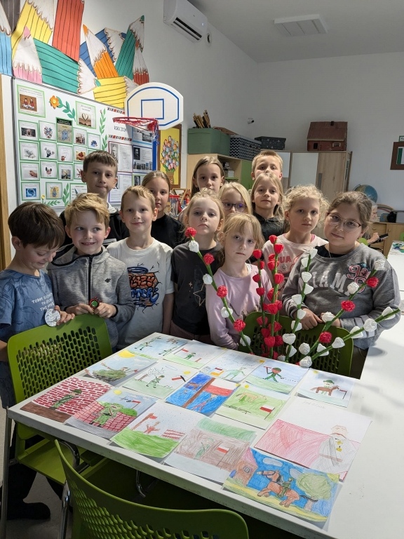 Patriotyczny Dzień w placówkach TPD [15.11.2024] - zdjęcie #8 - eOstroleka.pl