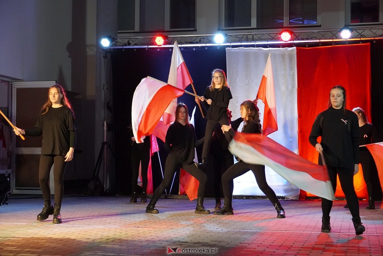 Narodowe Święto Niepodległości w Lelisie [15.11.2024] - zdjęcie #50 - eOstroleka.pl
