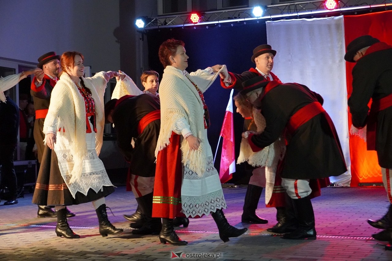 Narodowe Święto Niepodległości w Lelisie [15.11.2024] - zdjęcie #16 - eOstroleka.pl