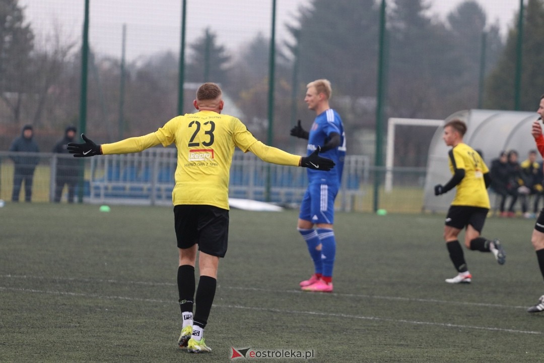 Narew Ostrołęka - Delta Słupno [16.11.2024] - zdjęcie #40 - eOstroleka.pl
