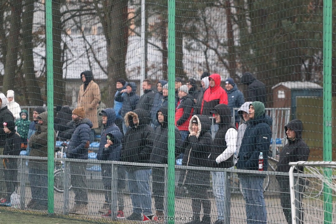 Narew Ostrołęka - Delta Słupno [16.11.2024] - zdjęcie #37 - eOstroleka.pl
