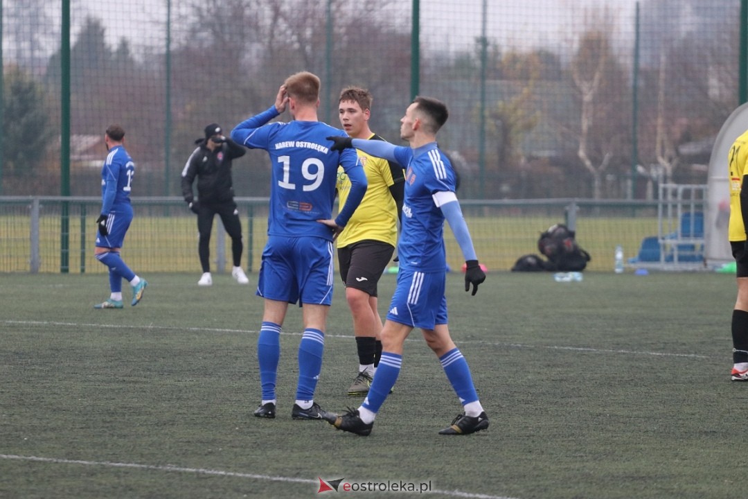 Narew Ostrołęka - Delta Słupno [16.11.2024] - zdjęcie #35 - eOstroleka.pl