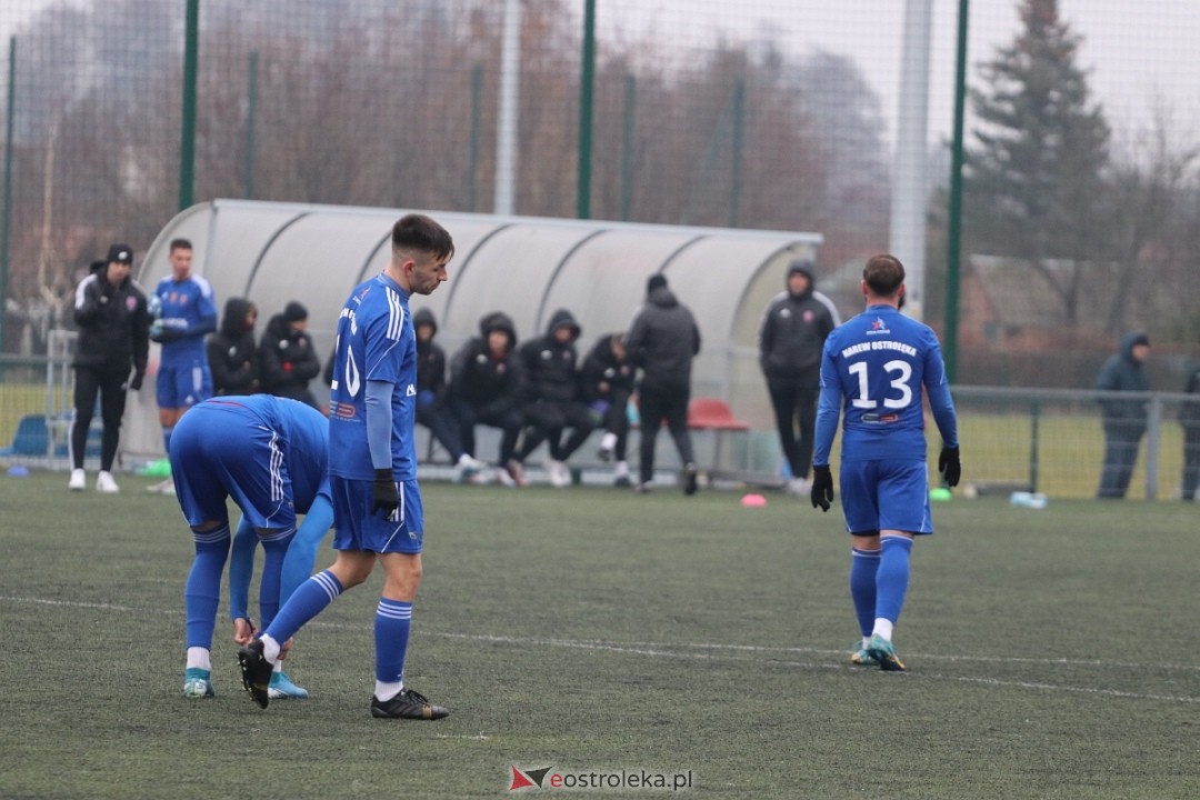 Narew Ostrołęka - Delta Słupno [16.11.2024] - zdjęcie #32 - eOstroleka.pl