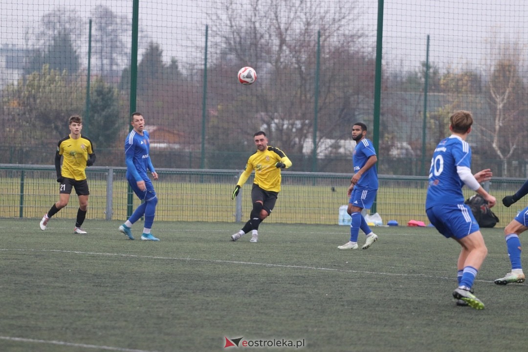 Narew Ostrołęka - Delta Słupno [16.11.2024] - zdjęcie #29 - eOstroleka.pl