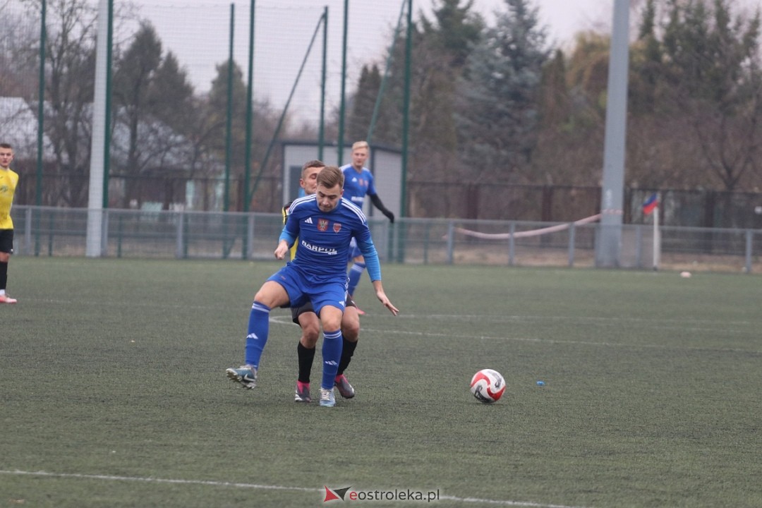 Narew Ostrołęka - Delta Słupno [16.11.2024] - zdjęcie #28 - eOstroleka.pl