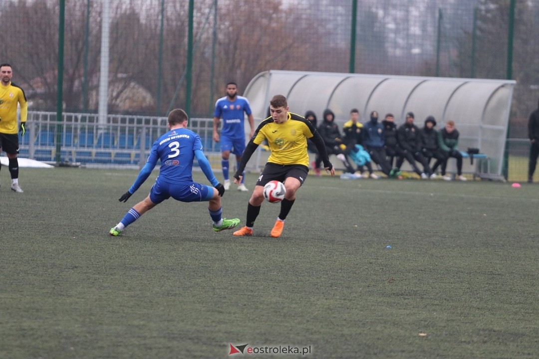 Narew Ostrołęka - Delta Słupno [16.11.2024] - zdjęcie #16 - eOstroleka.pl