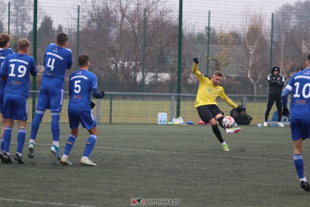 Narew Ostrołęka - Delta Słupno [16.11.2024] - zdjęcie #8 - eOstroleka.pl