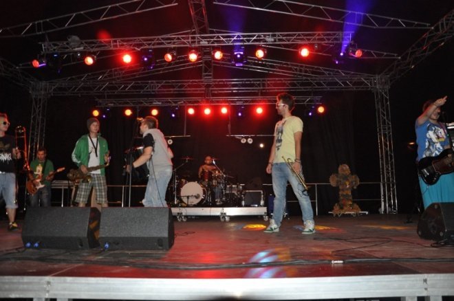 Enej na dożynkach w Lelisie (21.VIII.2011) - zdjęcie #7 - eOstroleka.pl