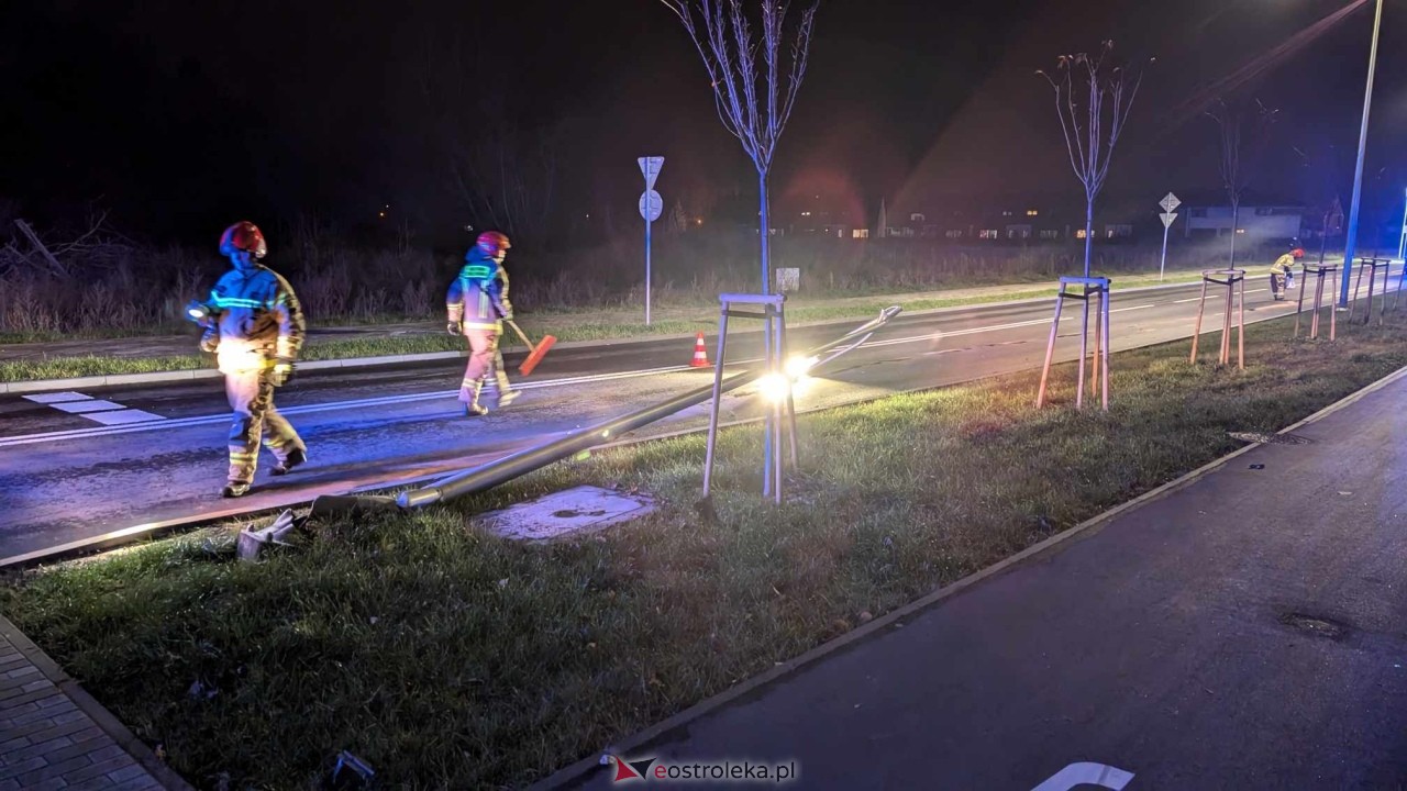 Wypadek przy ul. Gołasia [19.11.2024] - zdjęcie #20 - eOstroleka.pl
