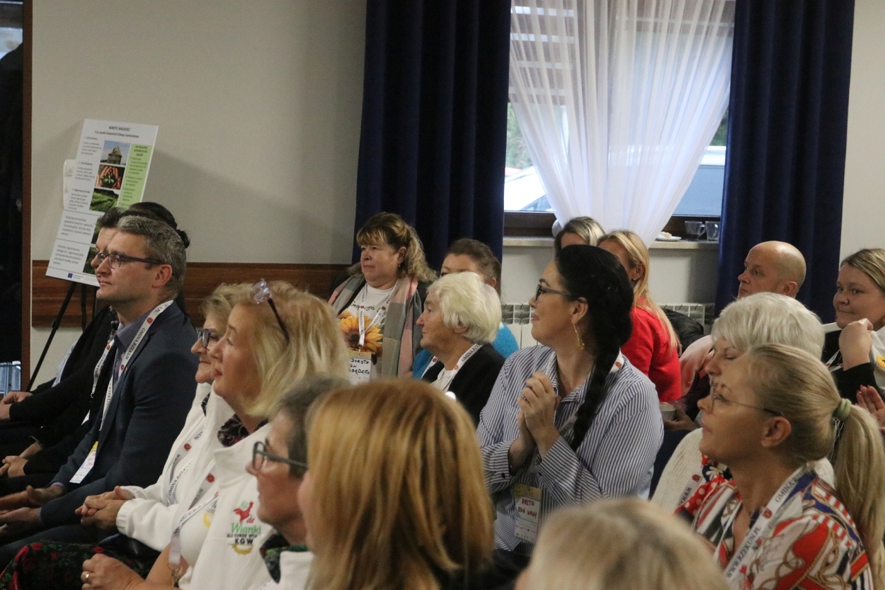 Forum kół Gospodyń Wiejskich północno-wschodniego Mazowsza [16.11.2024] - zdjęcie #13 - eOstroleka.pl