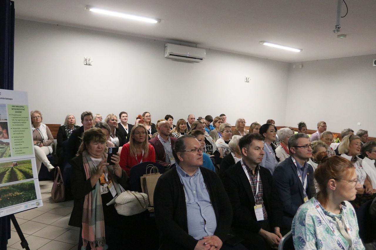 Forum kół Gospodyń Wiejskich północno-wschodniego Mazowsza [16.11.2024] - zdjęcie #1 - eOstroleka.pl