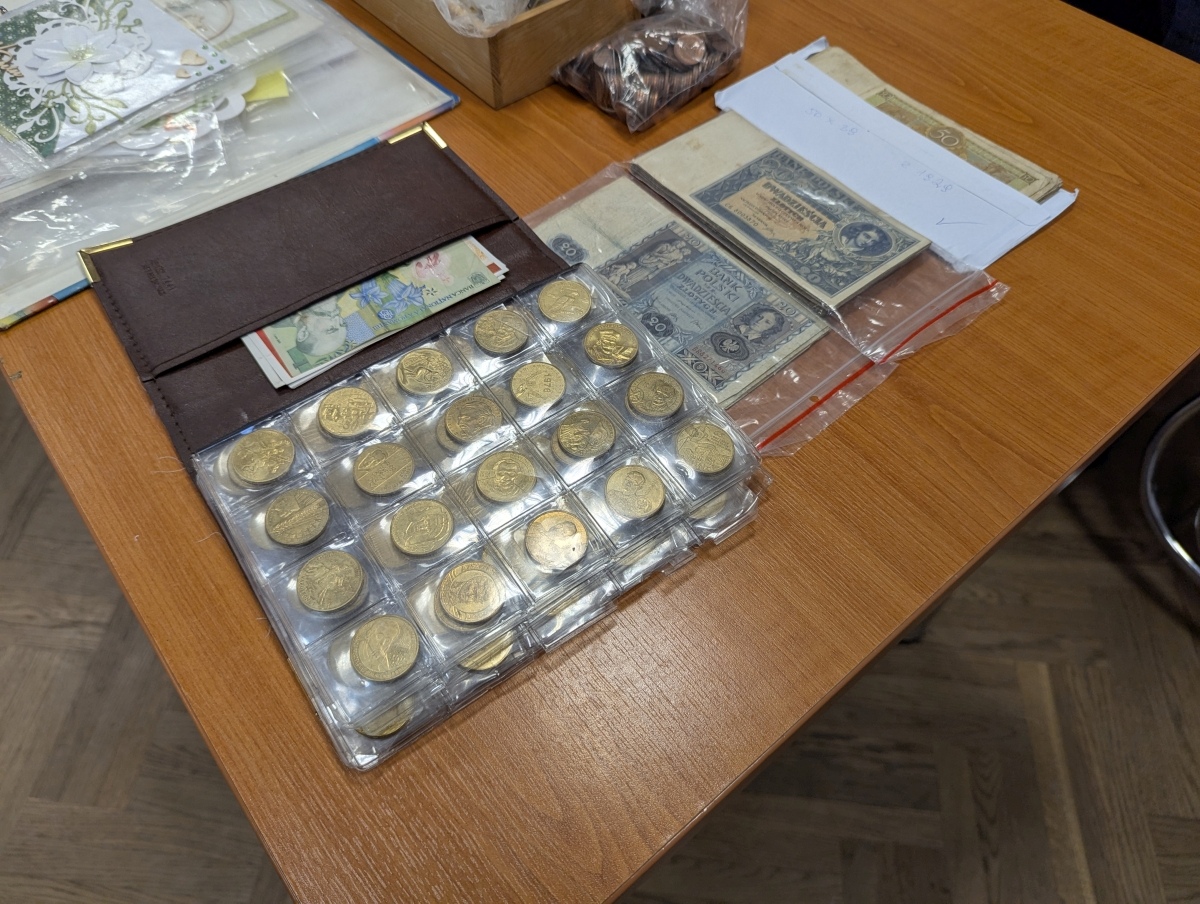 Giełda kolekcjonerska w Klubie Lokator [17.11.2024] - zdjęcie #35 - eOstroleka.pl