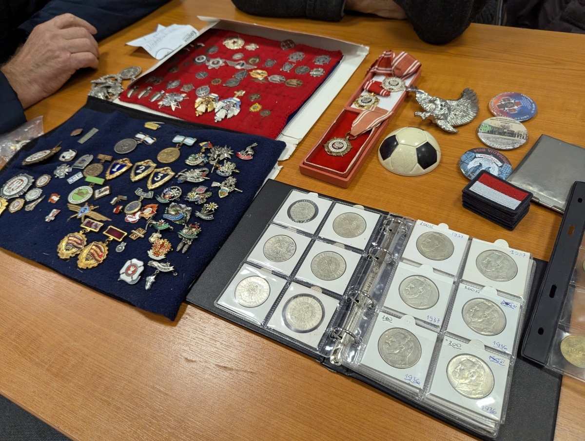 Giełda kolekcjonerska w Klubie Lokator [17.11.2024] - zdjęcie #31 - eOstroleka.pl