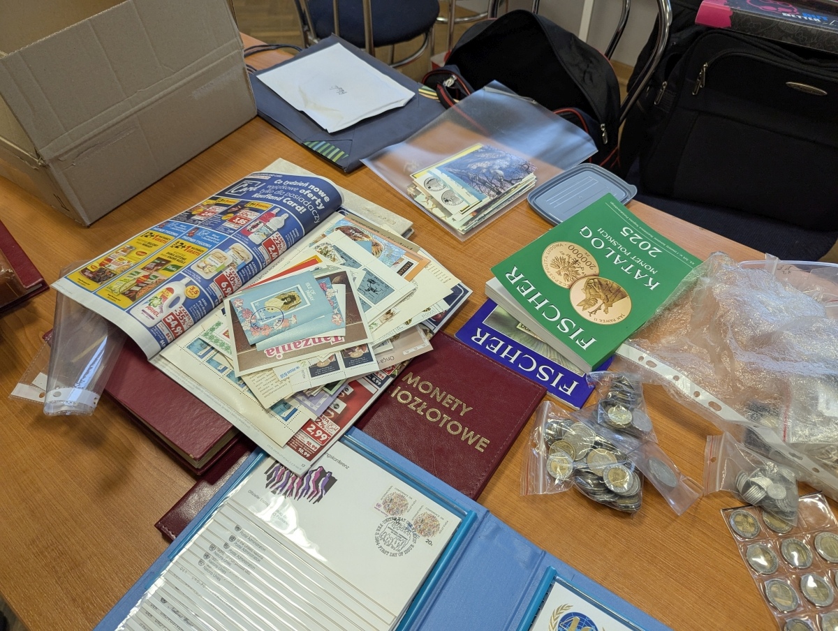 Giełda kolekcjonerska w Klubie Lokator [17.11.2024] - zdjęcie #21 - eOstroleka.pl