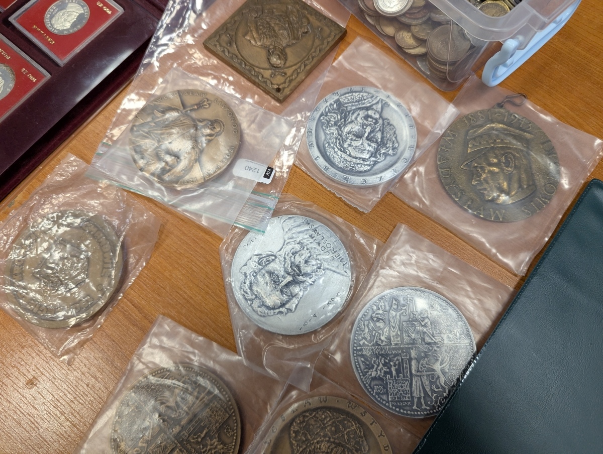 Giełda kolekcjonerska w Klubie Lokator [17.11.2024] - zdjęcie #14 - eOstroleka.pl