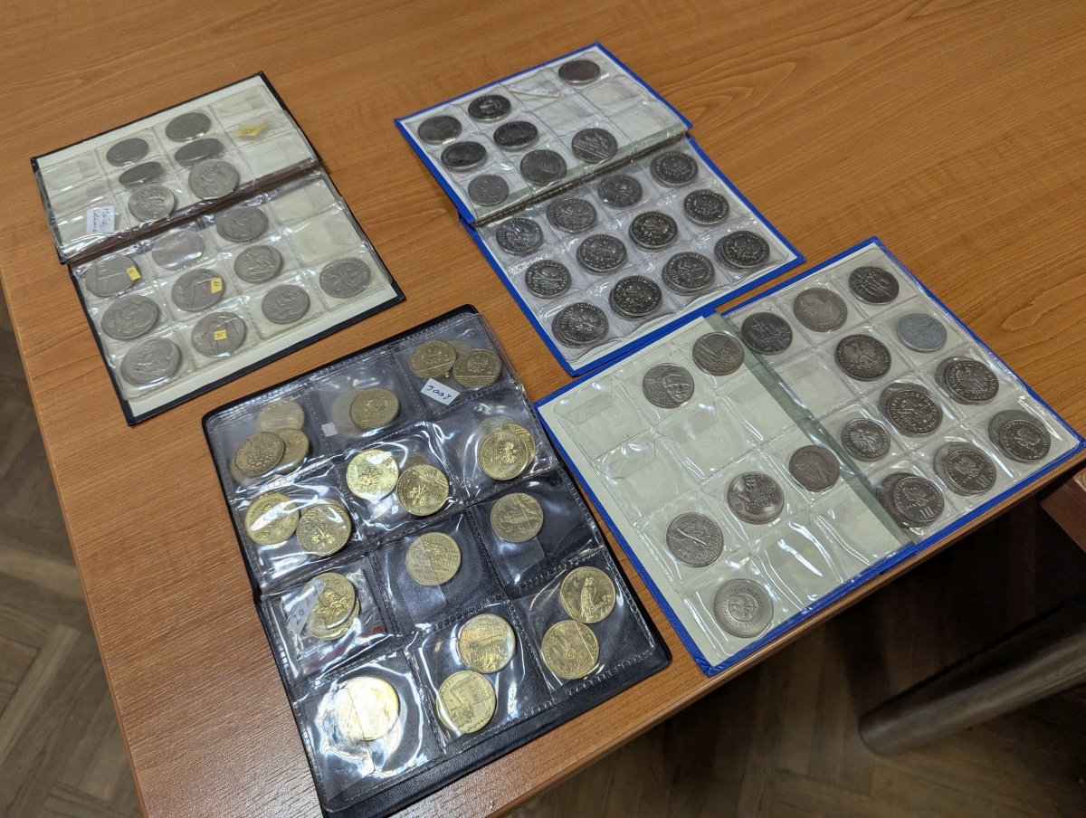 Giełda kolekcjonerska w Klubie Lokator [17.11.2024] - zdjęcie #8 - eOstroleka.pl