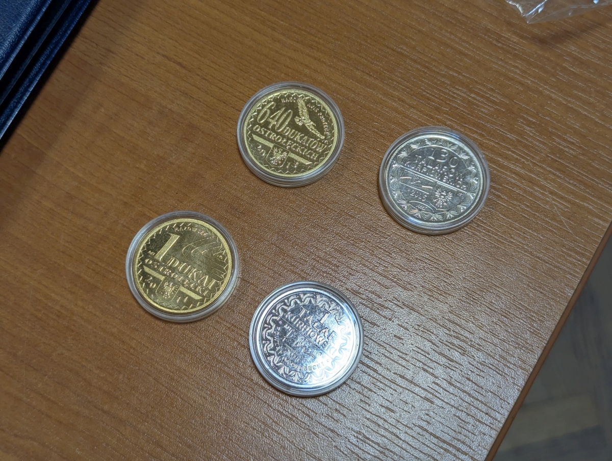 Giełda kolekcjonerska w Klubie Lokator [17.11.2024] - zdjęcie #3 - eOstroleka.pl