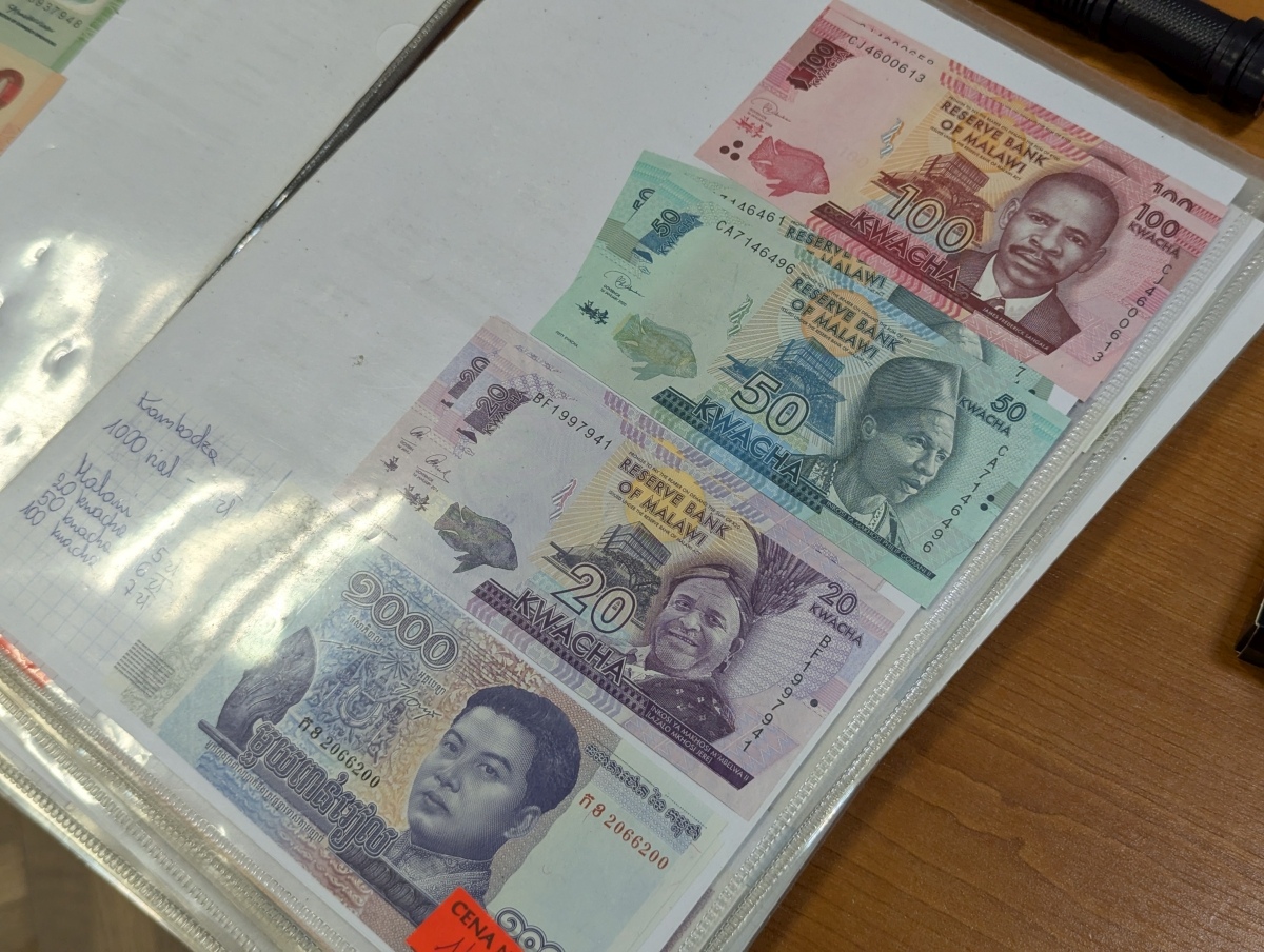 Giełda kolekcjonerska w Klubie Lokator [17.11.2024] - zdjęcie #2 - eOstroleka.pl