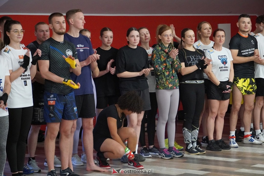 Przestań Hejtować! Zacznij Trenować z udziałem Mateusza DON DIEGO Kubiszyna [17.11.2024] - zdjęcie #53 - eOstroleka.pl