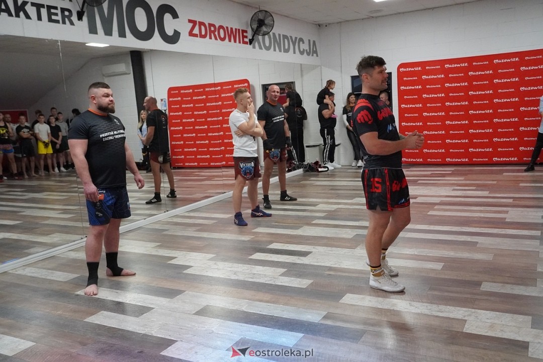 Przestań Hejtować! Zacznij Trenować z udziałem Mateusza DON DIEGO Kubiszyna [17.11.2024] - zdjęcie #48 - eOstroleka.pl