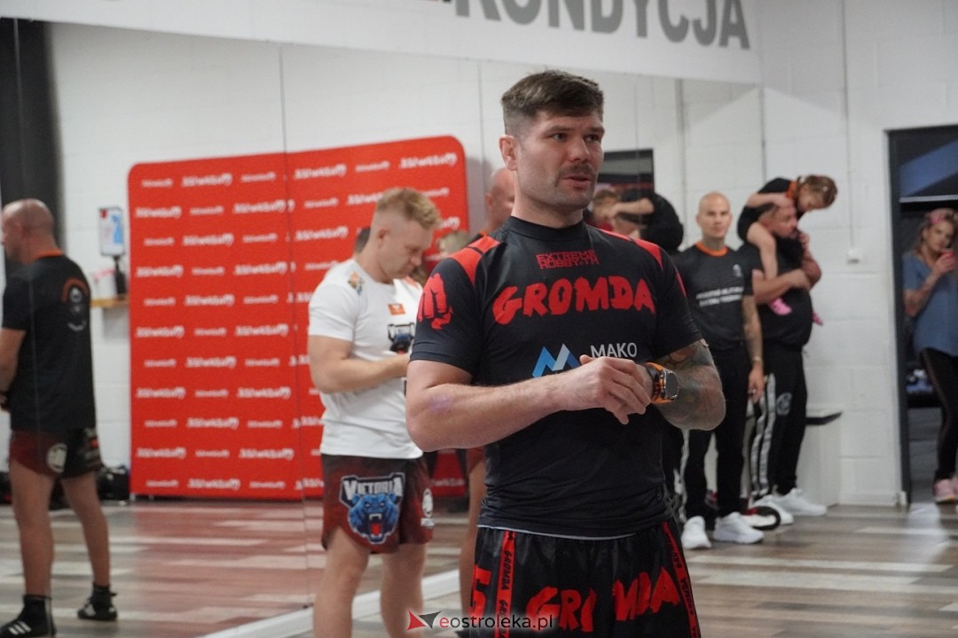 Przestań Hejtować! Zacznij Trenować z udziałem Mateusza DON DIEGO Kubiszyna [17.11.2024] - zdjęcie #45 - eOstroleka.pl