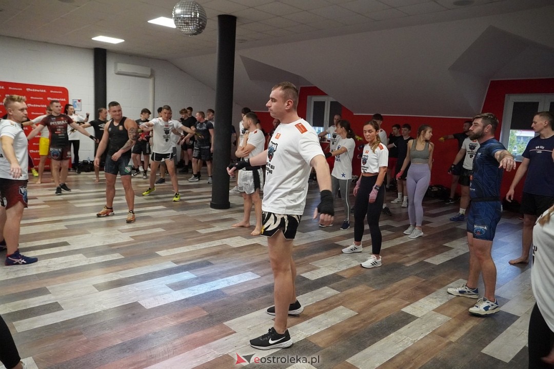 Przestań Hejtować! Zacznij Trenować z udziałem Mateusza DON DIEGO Kubiszyna [17.11.2024] - zdjęcie #40 - eOstroleka.pl