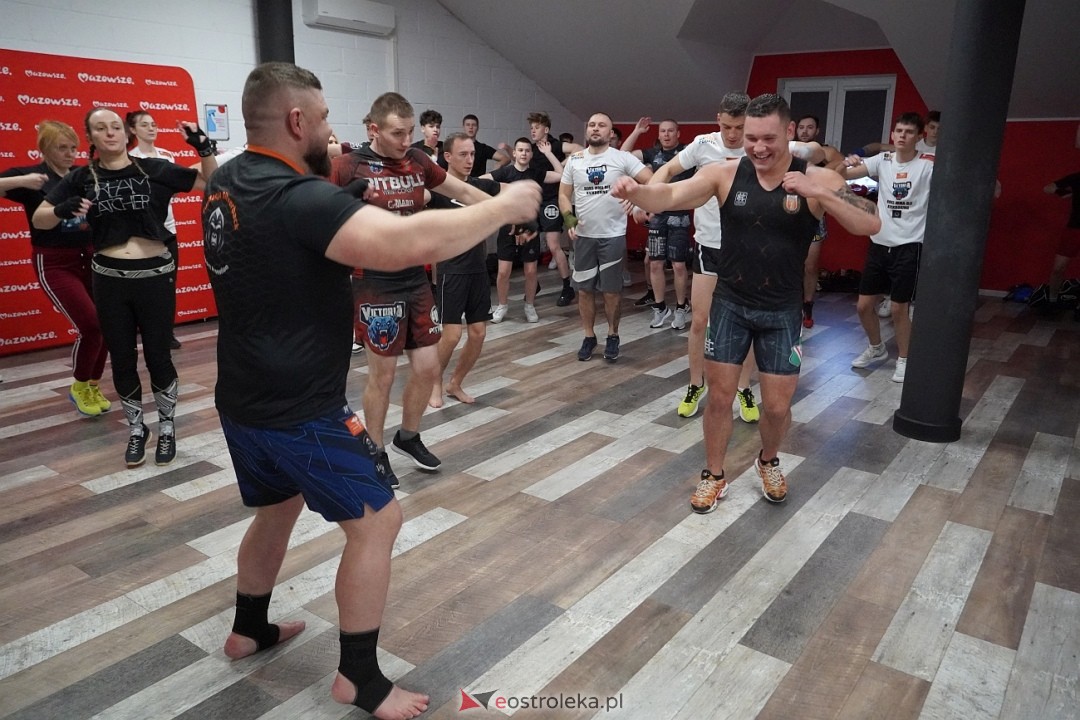 Przestań Hejtować! Zacznij Trenować z udziałem Mateusza DON DIEGO Kubiszyna [17.11.2024] - zdjęcie #33 - eOstroleka.pl