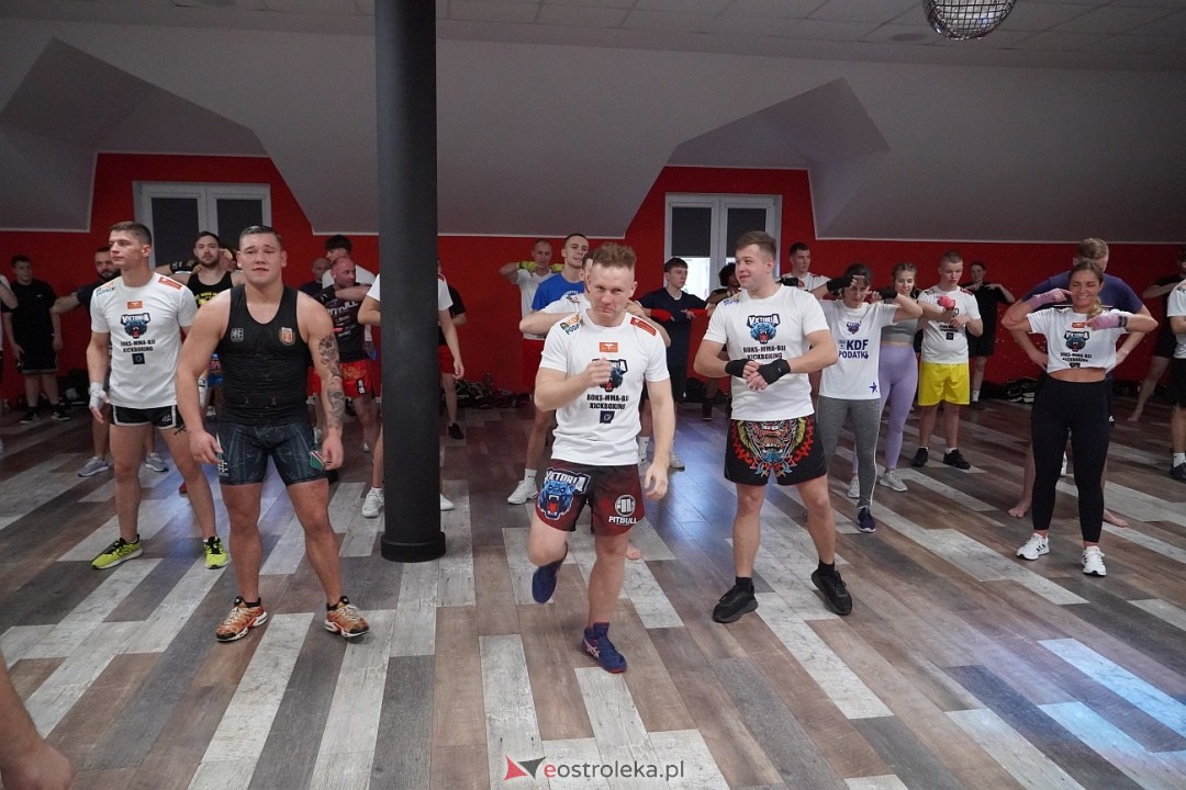 Przestań Hejtować! Zacznij Trenować z udziałem Mateusza DON DIEGO Kubiszyna [17.11.2024] - zdjęcie #21 - eOstroleka.pl