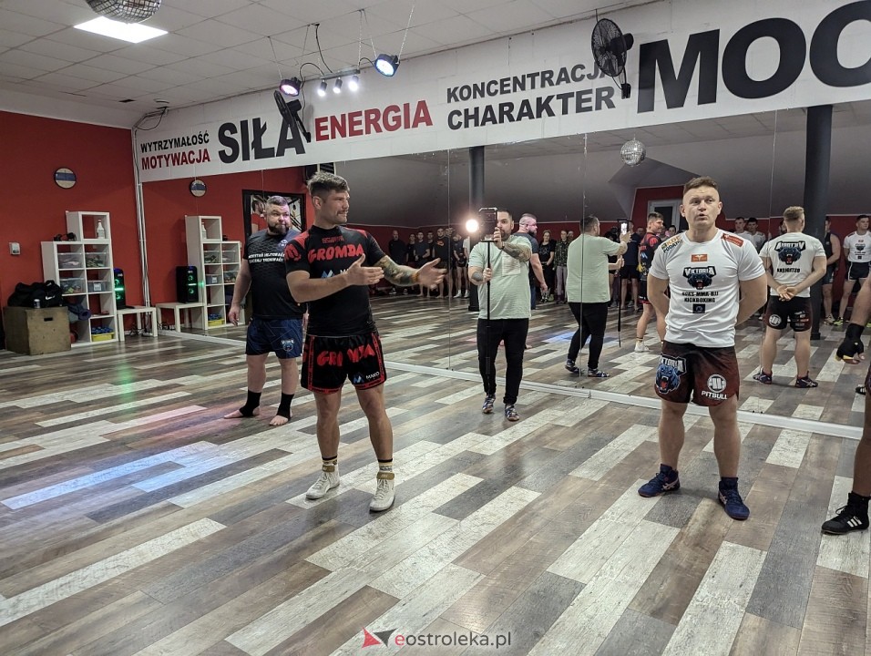 Przestań Hejtować! Zacznij Trenować z udziałem Mateusza DON DIEGO Kubiszyna [17.11.2024] - zdjęcie #17 - eOstroleka.pl