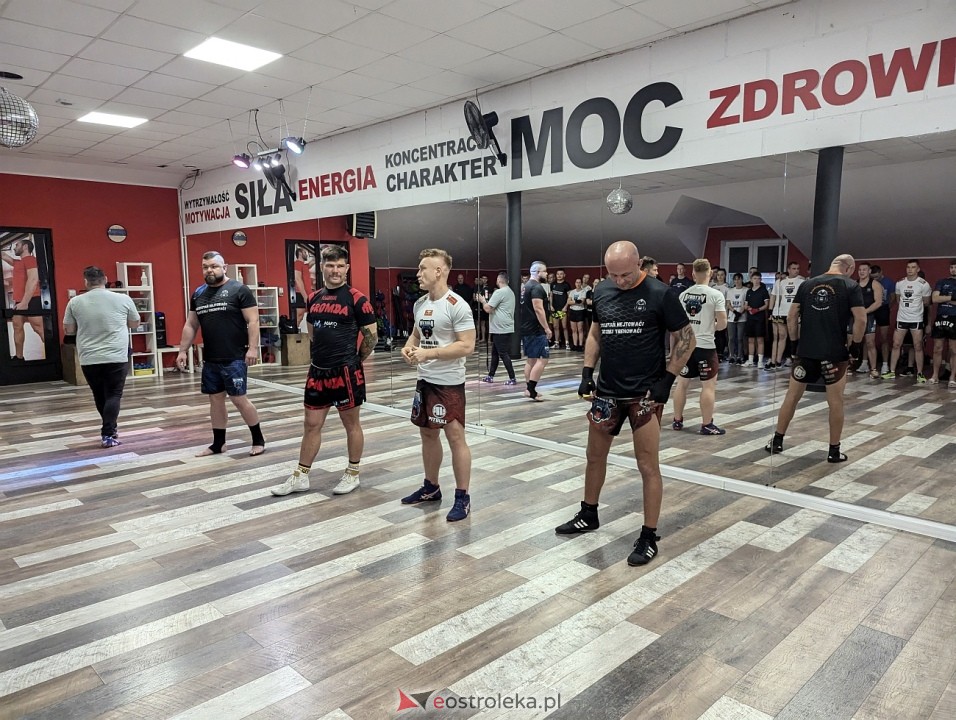 Przestań Hejtować! Zacznij Trenować z udziałem Mateusza DON DIEGO Kubiszyna [17.11.2024] - zdjęcie #11 - eOstroleka.pl