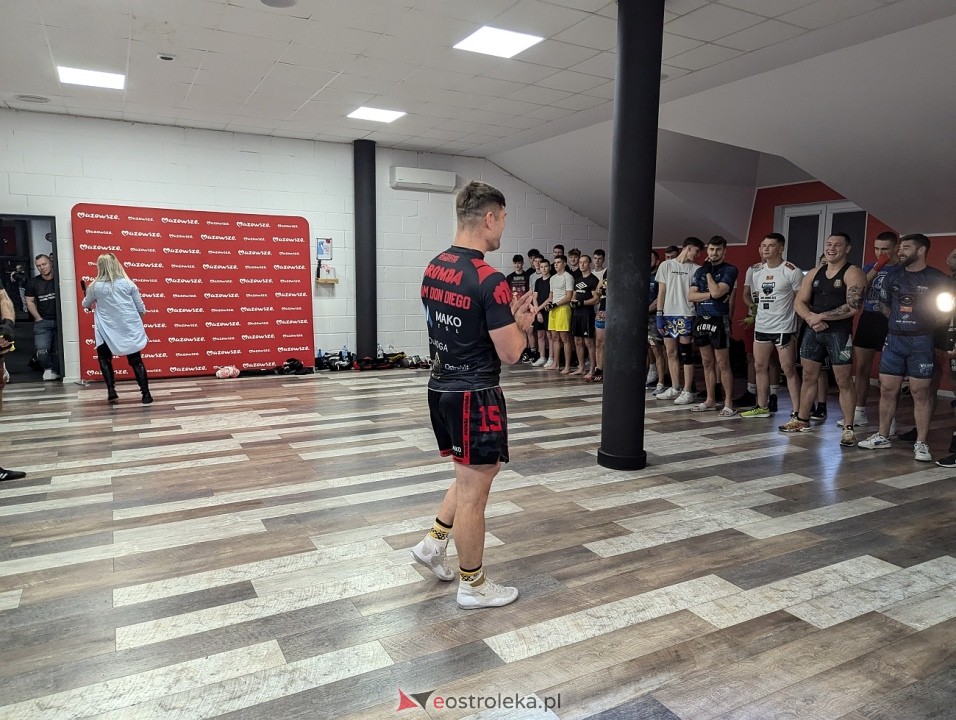 Przestań Hejtować! Zacznij Trenować z udziałem Mateusza DON DIEGO Kubiszyna [17.11.2024] - zdjęcie #10 - eOstroleka.pl