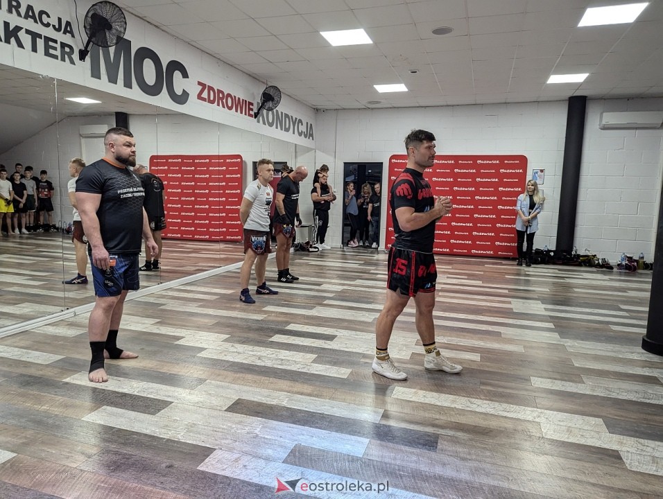 Przestań Hejtować! Zacznij Trenować z udziałem Mateusza DON DIEGO Kubiszyna [17.11.2024] - zdjęcie #4 - eOstroleka.pl