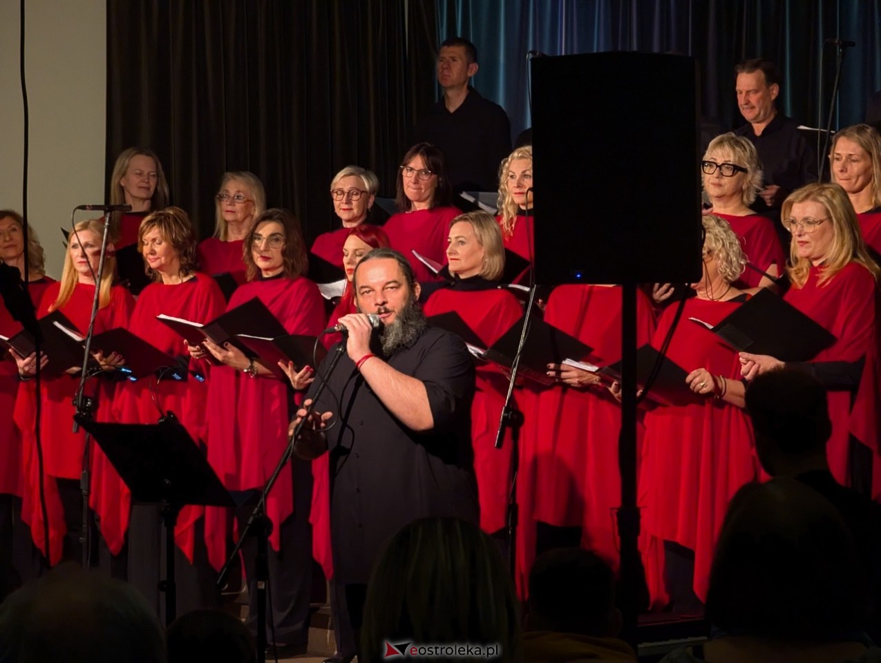 Koncert Ostrołęckiego Chóru Kameralnego [17.11.2024] - zdjęcie #17 - eOstroleka.pl