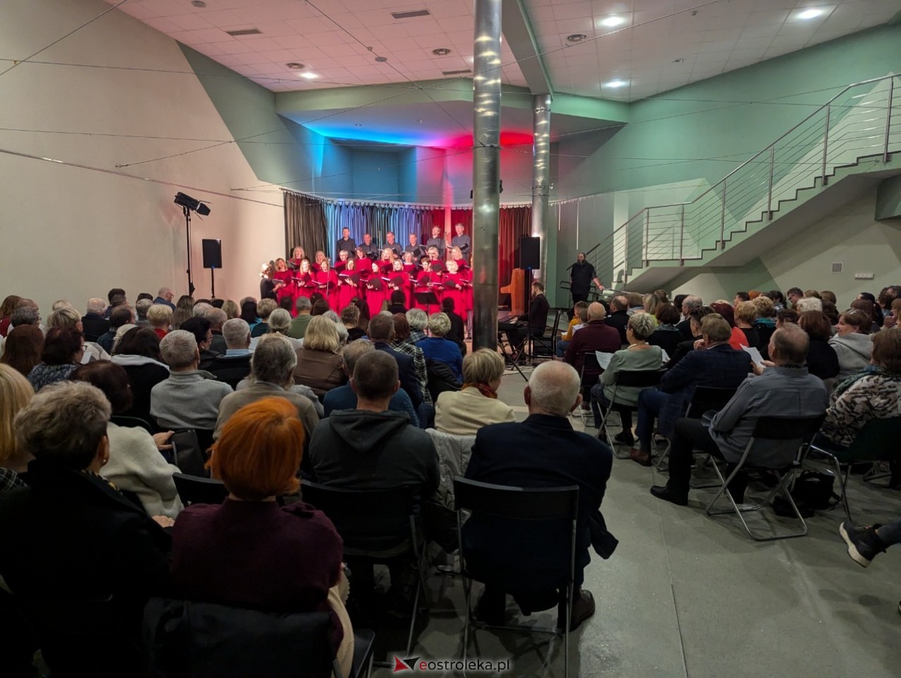 Koncert Ostrołęckiego Chóru Kameralnego [17.11.2024] - zdjęcie #7 - eOstroleka.pl