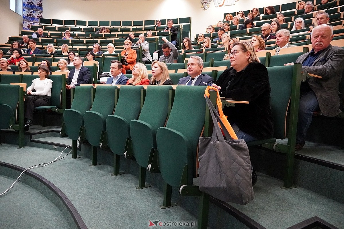 III Forum Ekonomii Społecznej w Ostrołęce [19.11.2024] - zdjęcie #15 - eOstroleka.pl