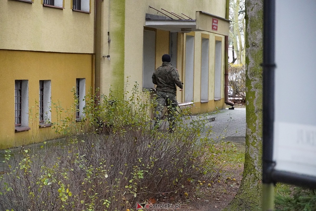 Ćwiczenia bojowe w Wojskowym Centrum Rekrutacji w Ostrołęce [20.11.2024] - zdjęcie #129 - eOstroleka.pl