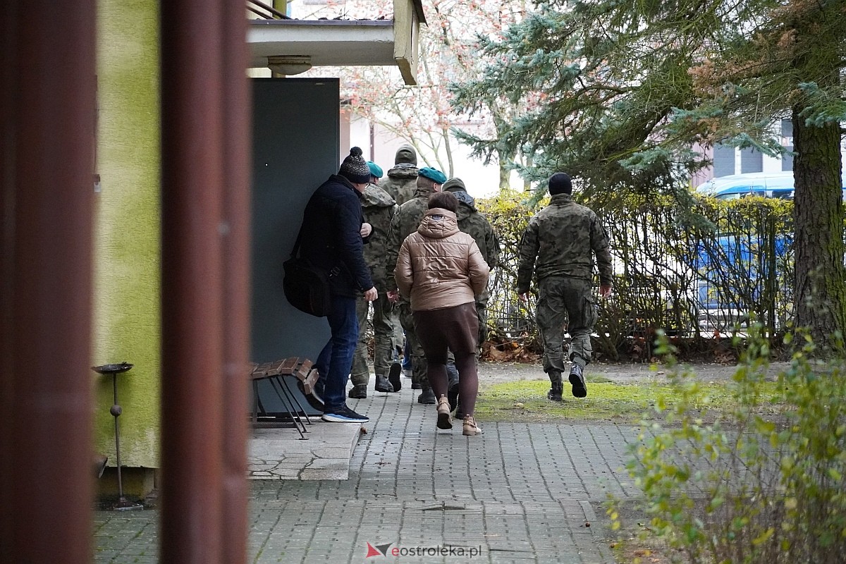 Ćwiczenia bojowe w Wojskowym Centrum Rekrutacji w Ostrołęce [20.11.2024] - zdjęcie #127 - eOstroleka.pl